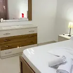 Villa C *
